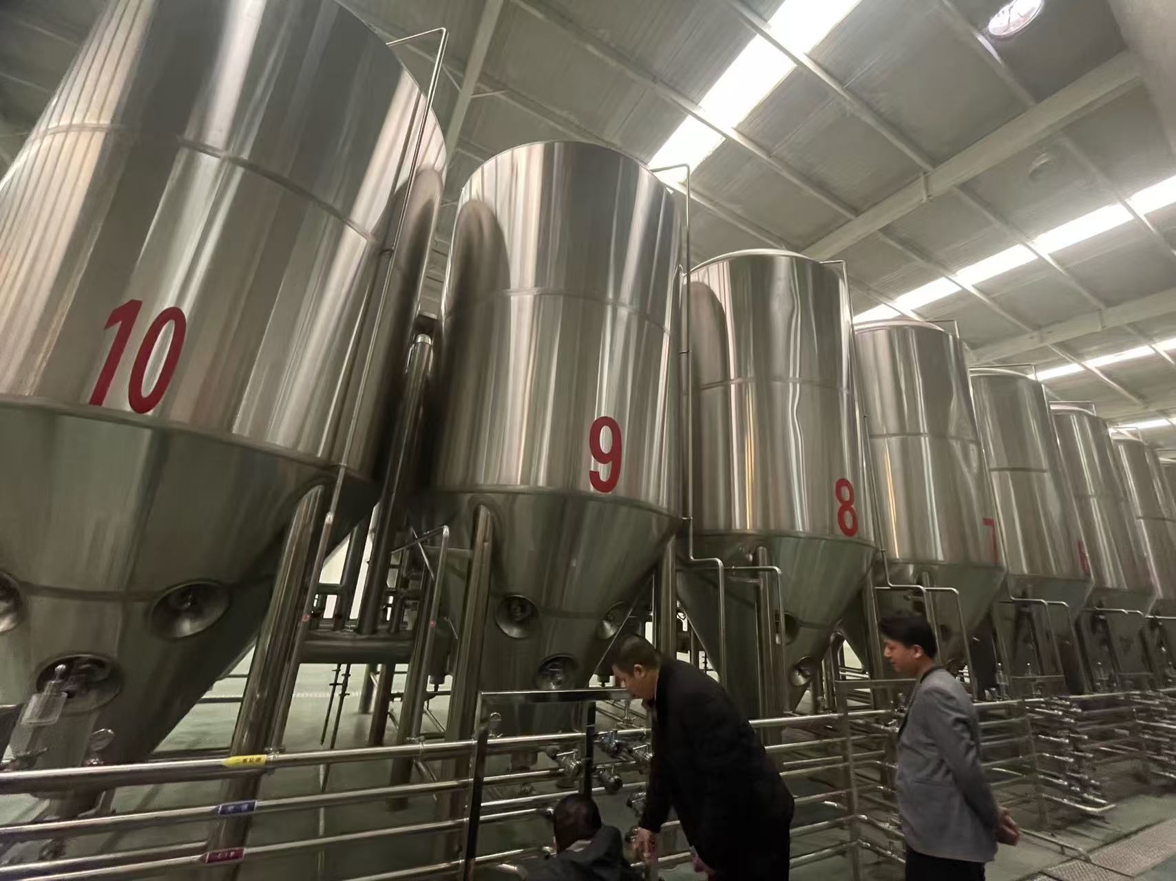 沙依巴克精酿啤酒设备厂—平面布置、设备设计、制造、调试、培训等一条龙服务
